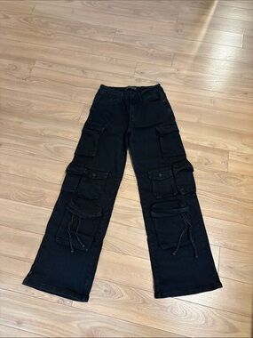 Women’s Black Cargo Wide-Leg Jeans